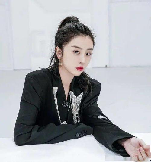 娱乐吃瓜君赵小棠,娱乐吃瓜界的“瓜王”崛起之路